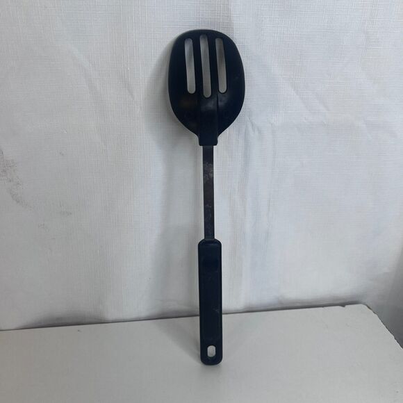 EKCO Slotted Serving Spoon Plastic Handle USA 400 Degree Max 7 Nylon VTG Black - Picture 2 of 10